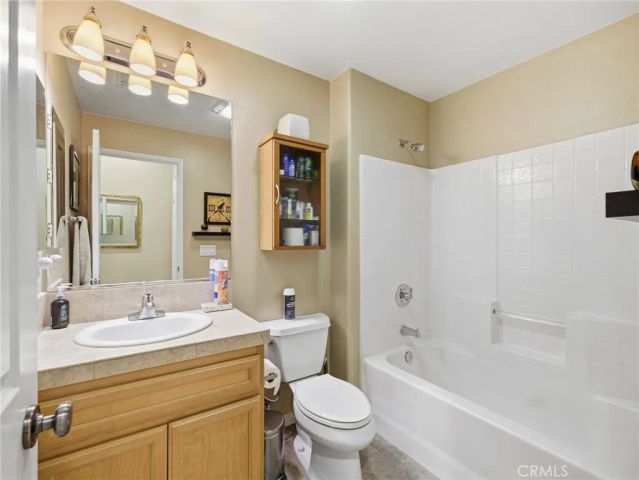 25441 Eagle, Valencia, CA 91381