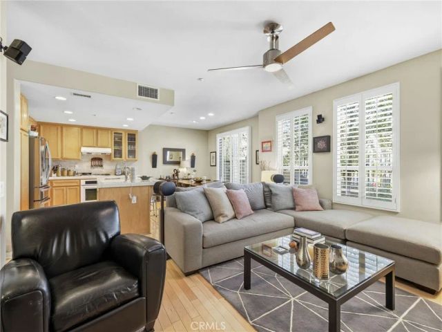 25441 Eagle, Valencia, CA 91381