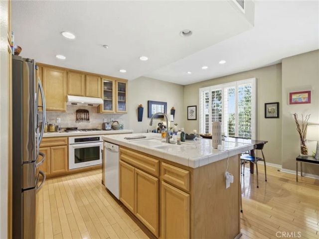 25441 Eagle, Valencia, CA 91381