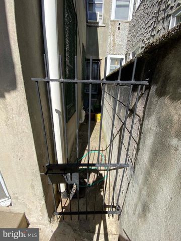 2611 N 2ND ST, Philadelphia, PA 19133