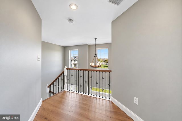 332 W CROSSING DR, Mount Royal, NJ 08061