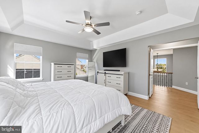 332 W CROSSING DR, Mount Royal, NJ 08061