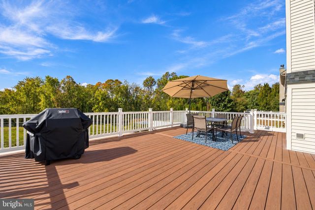 332 W CROSSING DR, Mount Royal, NJ 08061