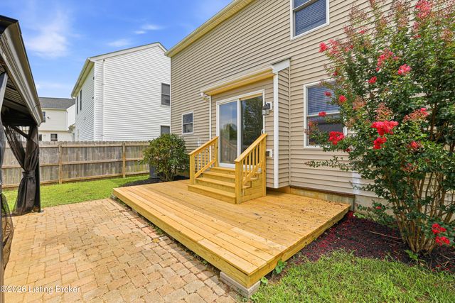 5121 Arbor Oak Ct, Louisville, KY 40229