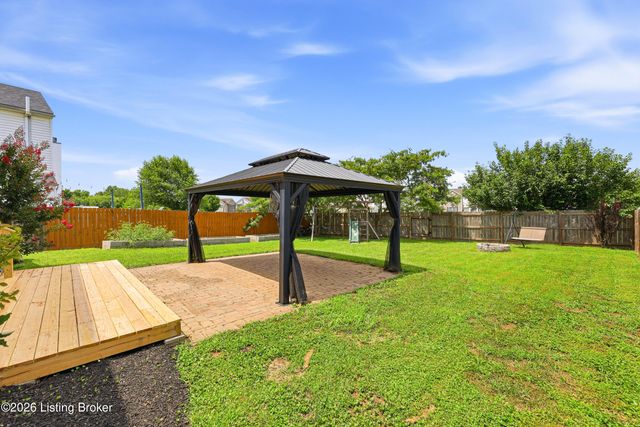 5121 Arbor Oak Ct, Louisville, KY 40229