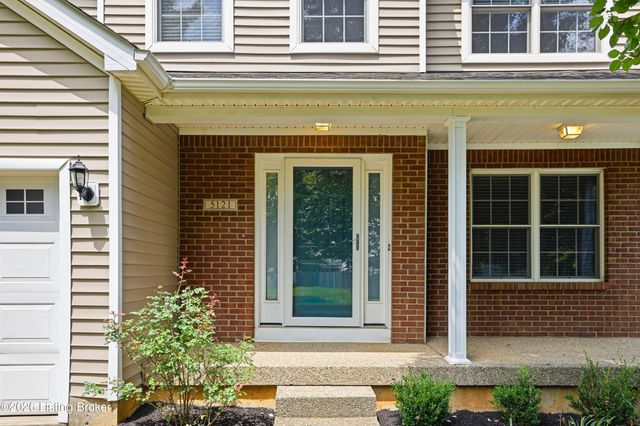 5121 Arbor Oak Ct, Louisville, KY 40229