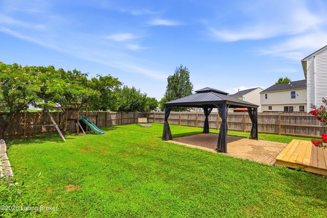 5121 Arbor Oak Ct, Louisville, KY 40229