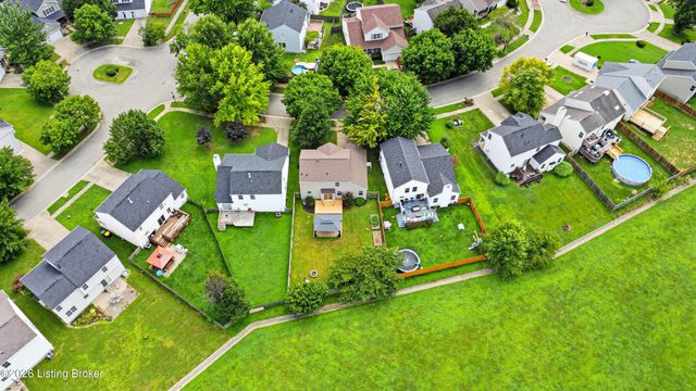 5121 Arbor Oak Ct, Louisville, KY 40229