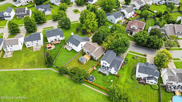 5121 Arbor Oak Ct, Louisville, KY 40229