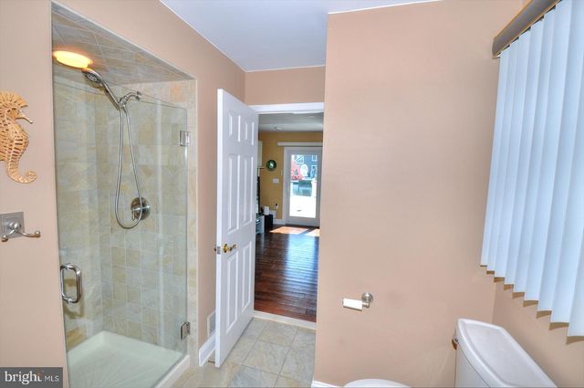 19 CENTERBOARD DR, Bayville, NJ 08721