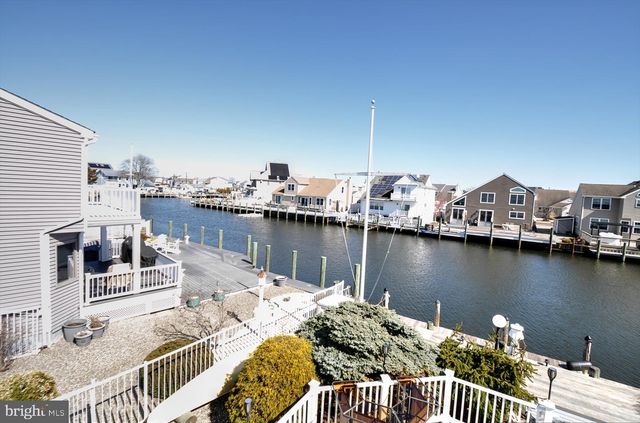 19 CENTERBOARD DR, Bayville, NJ 08721