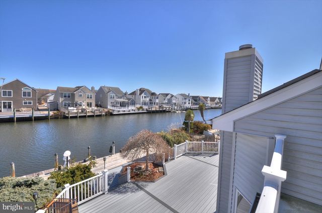 19 CENTERBOARD DR, Bayville, NJ 08721