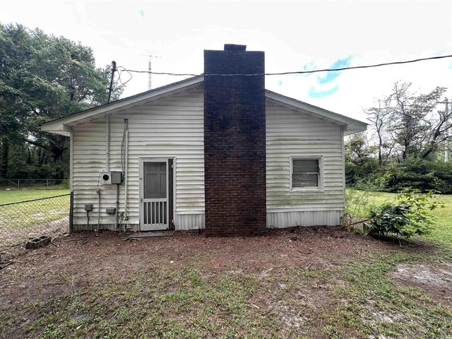 11185 Old Pee Dee Rd., Hemingway, SC 29554