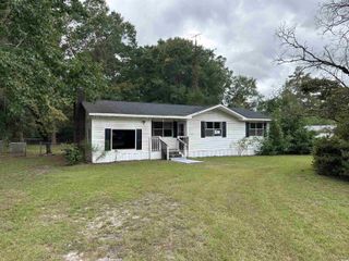 11185 Old Pee Dee Rd., Hemingway, SC 29554