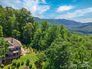 129 Skyline Park Drive, Franklin, NC 28734