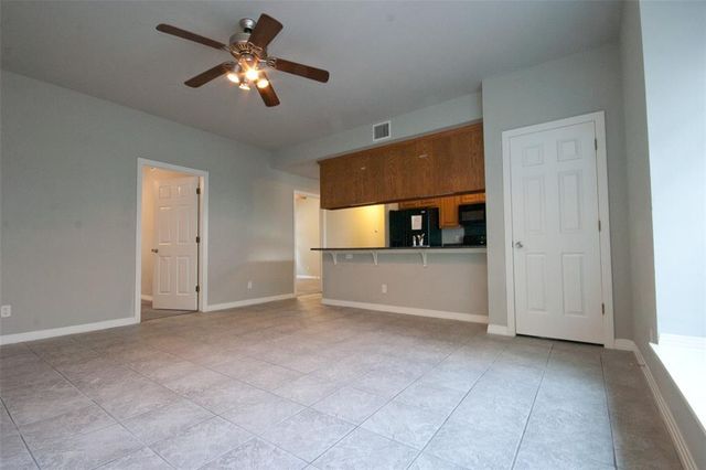 2410 Leon ST 102, Austin, TX 78705