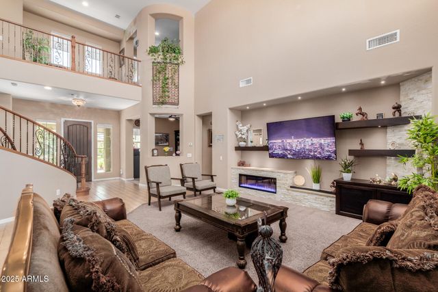 3314 E AZALEA Drive, Gilbert, AZ 85298