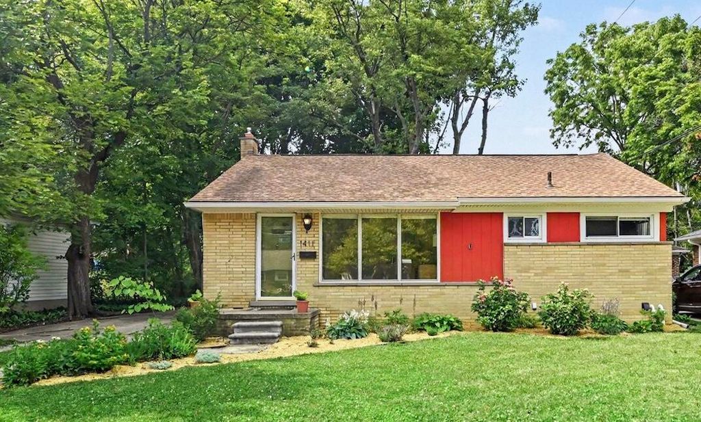 1411 Collegewood Street, Ypsilanti, MI 48197