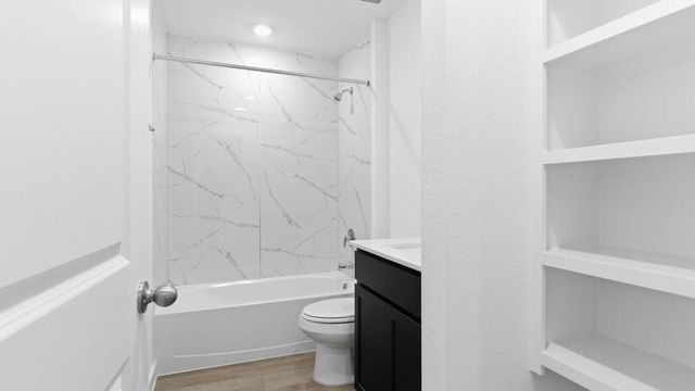 6020 Ambrose Peak Ln, Rosenberg, TX 77469