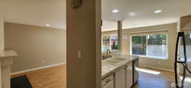 16811 NE 32nd Street, Bellevue, WA 98008