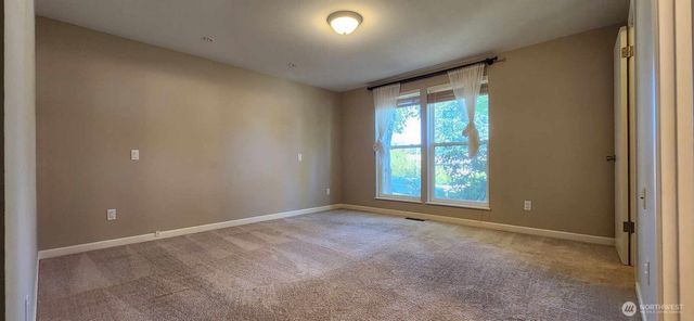 16811 NE 32nd Street, Bellevue, WA 98008