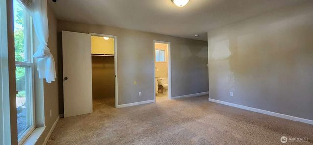 16811 NE 32nd Street, Bellevue, WA 98008