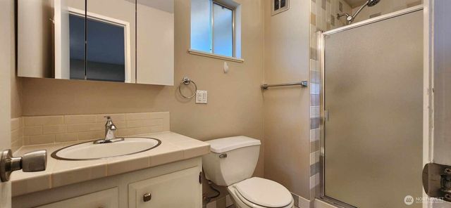 16811 NE 32nd Street, Bellevue, WA 98008