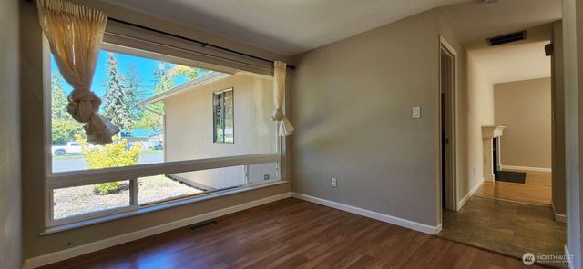 16811 NE 32nd Street, Bellevue, WA 98008