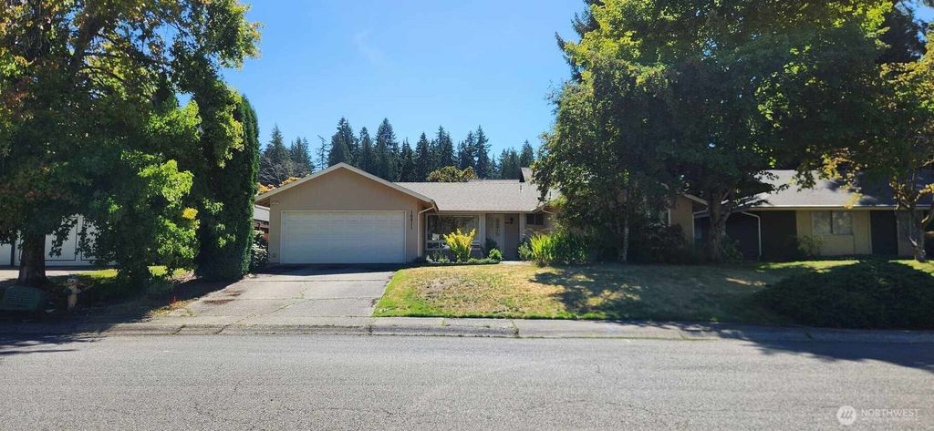 16811 NE 32nd Street, Bellevue, WA 98008