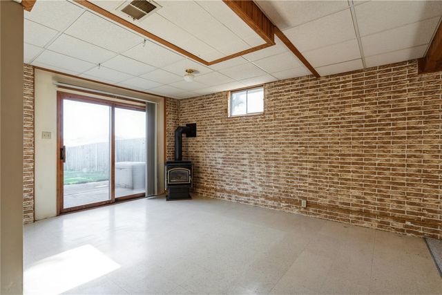 2540 Grand Avenue, Marion, IA 52302