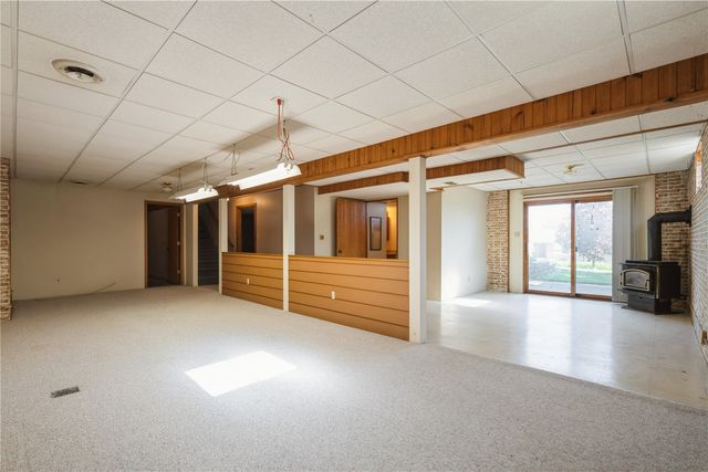 2540 Grand Avenue, Marion, IA 52302