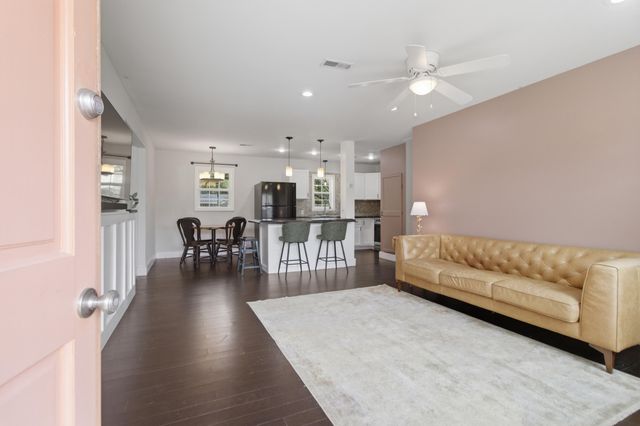 350 Hoff Avenue, Charleston, SC 29407