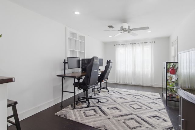 350 Hoff Avenue, Charleston, SC 29407