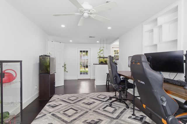 350 Hoff Avenue, Charleston, SC 29407