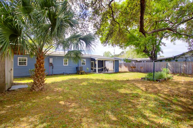 350 Hoff Avenue, Charleston, SC 29407