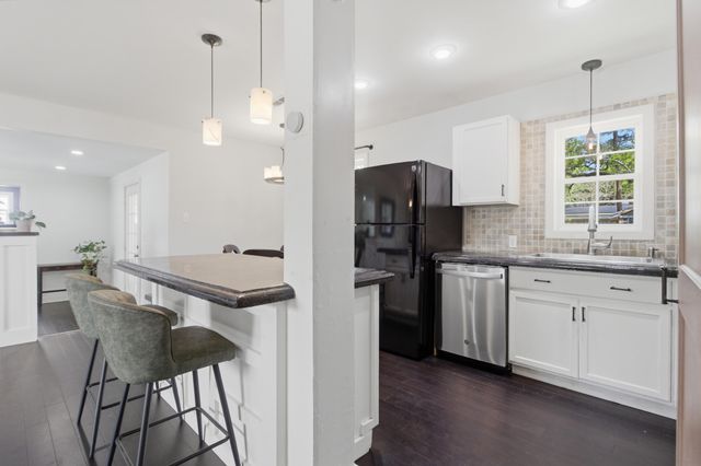 350 Hoff Avenue, Charleston, SC 29407