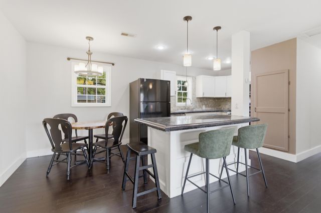 350 Hoff Avenue, Charleston, SC 29407