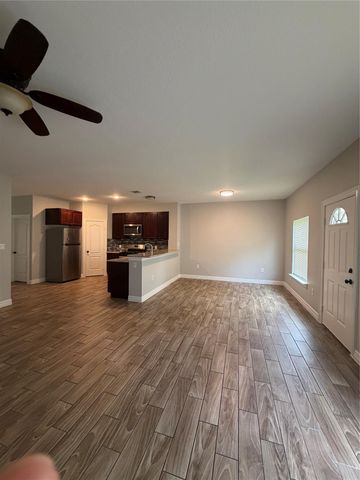 8111 Sealey Street A, Houston, TX 77088