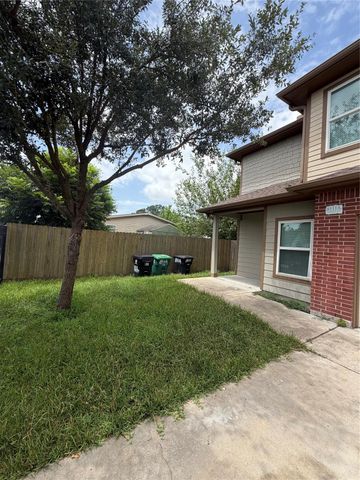 8111 Sealey Street A, Houston, TX 77088