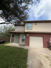 8111 Sealey Street A, Houston, TX 77088