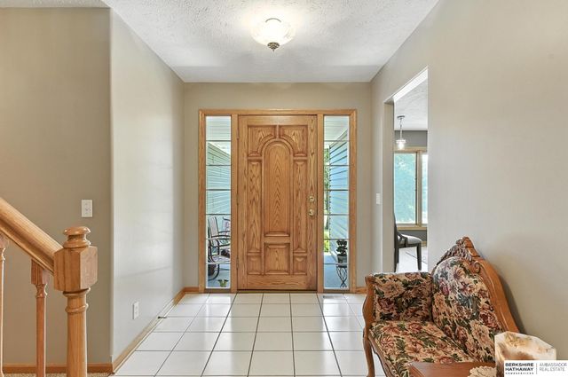 106 Sharon Drive, Crescent, IA 51526