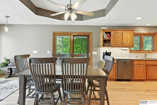 106 Sharon Drive, Crescent, IA 51526