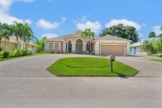 1438 SW Apache Avenue, Port St Lucie, FL 34953