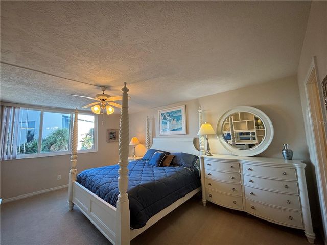 4822 OCEAN BOULEVARD 3D, Sarasota, FL 34242