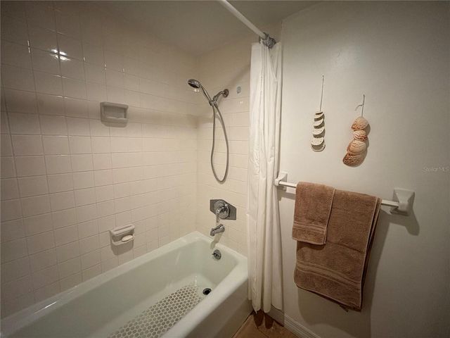 4822 OCEAN BOULEVARD 3D, Sarasota, FL 34242