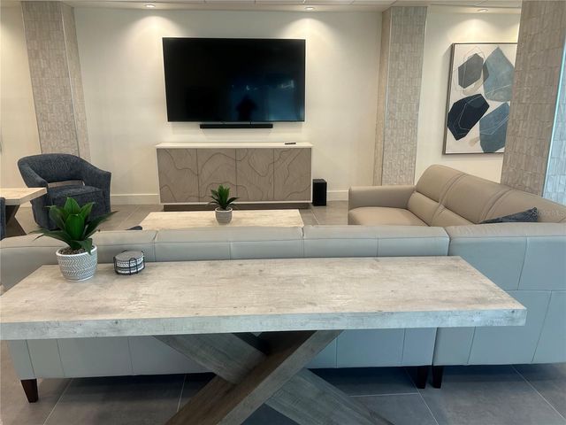 4822 OCEAN BOULEVARD 3D, Sarasota, FL 34242