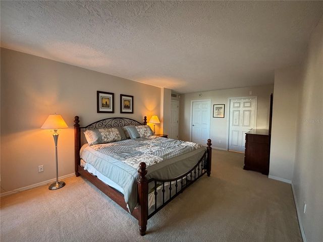 4822 OCEAN BOULEVARD 3D, Sarasota, FL 34242