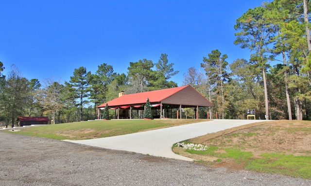 12-22-59 Grey Feather Road, Huntsville, TX 77340