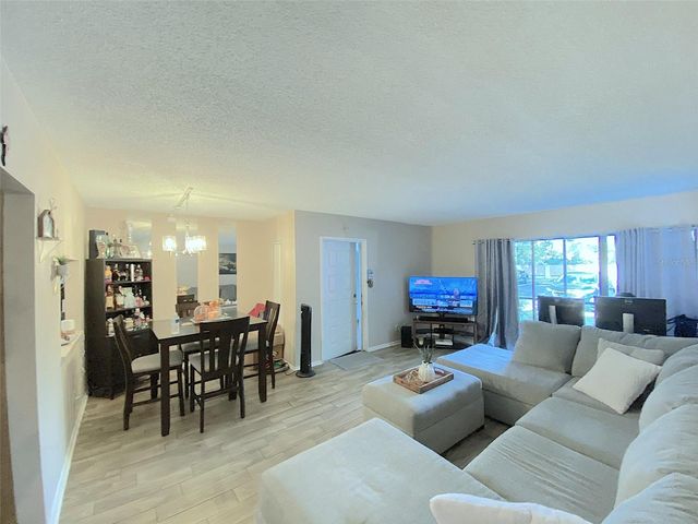 8213 SUN SPRING CIRCLE 31, Orlando, FL 32825