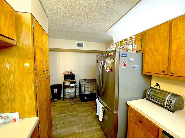 8213 SUN SPRING CIRCLE 31, Orlando, FL 32825